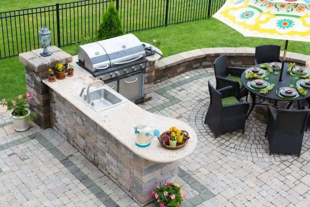 outdoor kitchen cabinets